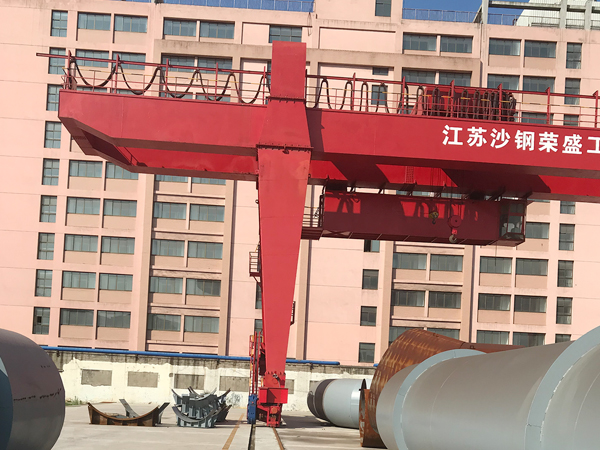 橋式起重機(jī) 橋式起重機(jī)